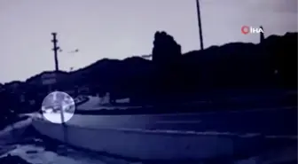 91 Yaşındaki Adam Yolun Karşısına Geçerken Canından Oldu, O Anlar Kameraya Böyle Yansıdı