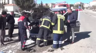 Adıyaman Hafif Ticari Araç Seyir Halinde Alev Aldı