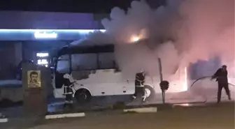 Seyir Halindeki Servis Midibüsü Yandı