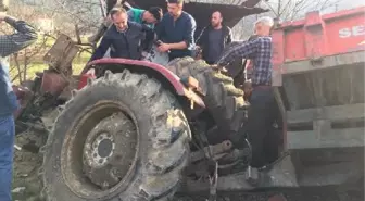 Virajı Alamayan Traktör Devrildi: 2 Yaralı