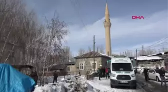 Erzurum Okulun Önünde Bıçaklanarak Öldürülen Genç Toprağa Verildi