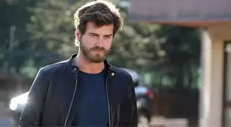 Kıvanç Tatlıtuğ, Tarzıyla Sosyal Medyayı Salladı