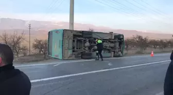 Öğrenci Servisi Kaza Yaptı: 3'ü 17 Yaralı