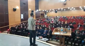 Hakkari'de 'Aile İçi İletişim ve Gençlik' Semineri