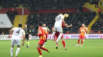 Karşılaşmanın İlk Yarısı Golsüz Tamamlandı