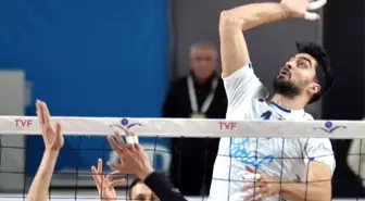 Voleybol: Efeler Ligi