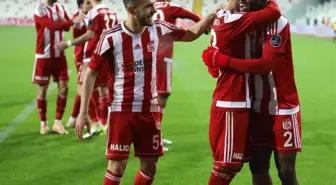 Spor Toto Süper Lig: Dg Sivasspor: 2 - Akhisarspor: 1 (Maç Sonucu)