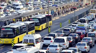 İstanbul, Dünyada En Çok Trafik Sıkışıklığı Yaşanan Kentler Arasında 2'nci Sırada Yer Aldı