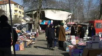 Esnafın Kura'sız Yer İddiasına Başkandan Yanıt