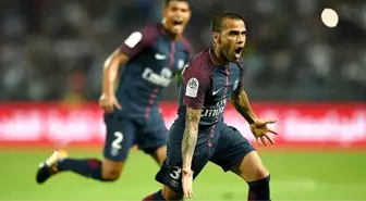 PSG'nin Yıldızı Dani Alves: Bekaretimizi Kaybetmemiz Lazım