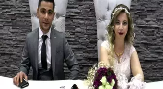 Sevgililer Gününde Nikah Masasına Oturdular