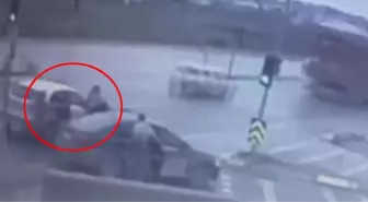 Paralarını Çalan Hırsızların Arabasına Binen Kadın, Şüphelilerden Birini Isırdı