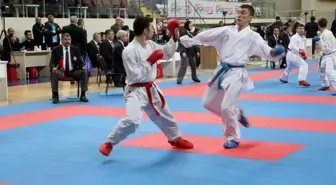 Türkiye Karate Şampiyonası Fethiye'de Devam Ediyor