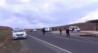 Minibüs Devrildi: 3 Ölü, 14 Yaralı (2)