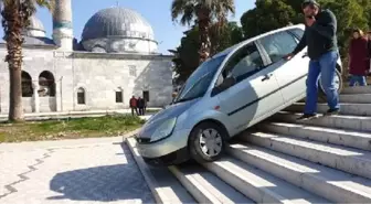 Müzeyi Gezmeye Gelen Aile, Şok Üstüne Şok Yaşadı