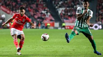 Benfica'ya Salvio'dan Kötü Haber