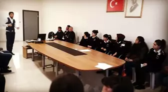 Güvenlik Görevlilerine 'Etkili İletişim' Semineri
