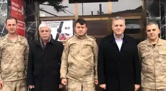 Baskil Belediye Başkanından İlçe Jandarma Komutanlığına Ziyaret
