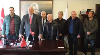 İzmir'de CHP'li Belediye Başkanı DSP'den Adaylığını Açıkladı