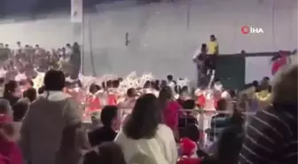 Karnaval'da Platform Çöktü: 34 Yaralı