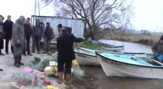 Manyas Gölü'nde Kaybolan Balıkçıyı Arama Çalışmaları - Balıkesir