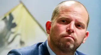 Belçika'da Eski Bakan Francken'den Belediye Başkanına Suç Duyurusu