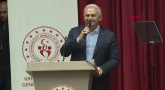 Binali Yıldırım Yurttaki Öğrencilerle Buluştu