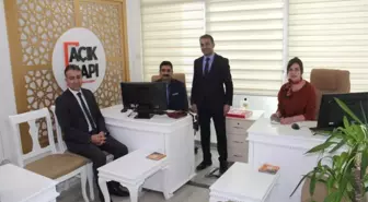 Vali Çağatay, 'Açık Kapıyı' Ziyaret Etti