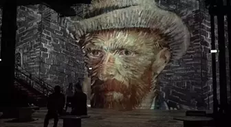 Van Gogh'un Eserleri Paris'teki Dijital Sergide Ziyaretçilere Sunuluyor