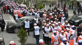 Avcılar'da Ücretlerini Alamayan Temizlik İşçileri İş Bırakınca Sokaklarda Çöp Yığınları Oluştu