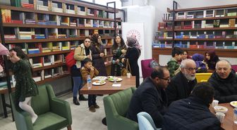 Eğitim Derneğinden Gençlere Ücretsiz 'Kitap Kahve' Hizmeti