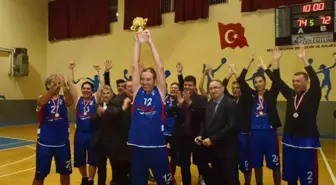 Şampiyon Mustafakemalpaşa Belediye Spor