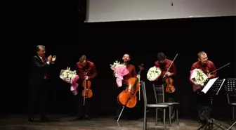 Türkan Şoray Sahnesinde Borusan Quartet