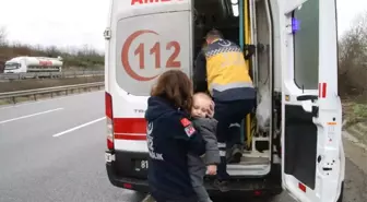 Düzce'deki Kazada Anne Baba Öldü, 2 Yaşındaki Çocukları Yaralı Kurtuldu