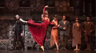 Hamlet' Balesi Kapalı Gişe