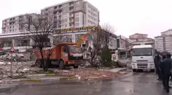 Beylikdüzü'nde Bir Kafenin Yıkılması - İstanbul