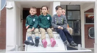 Küçük Öğrencilerin Atatürk Sevgisi