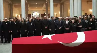 Tarihçi Prof. Dr. Kemal Karpat, son yolculuğuna uğurlanıyor