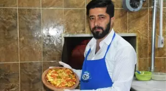 Çocuklar İçin 'Alabalıklı Pizza' Yaptı