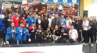 Kayserili Muaythaiciler Antalya'da Madalyalara Ambargo Koydu