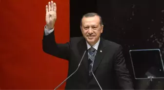 Orhan Gencebay'ın Eşi Sevim Emre, Cumhurbaşkanı Recep Tayyip Erdoğan'ın Doğum Gününü Kutladı