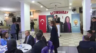 Dışişleri Bakanı Çavuşoğlu: 'Hizmet Eden Kimse, Ona Oy Vermek Lazım'