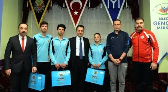 Vali Şentürk, Başarılı Sporcuları Ödüllendirdi
