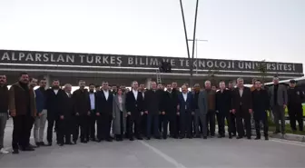 Alparslan Türkeş Bilim ve Teknoloji Üniversitesi'nin Tabelası Takıldı