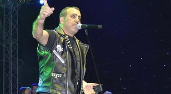 Haluk Levent, Uçakta Yaşadığı Trajikomik Anısını Takipçileriyle Paylaştı