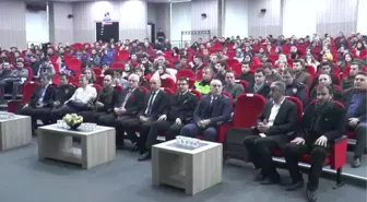 Sakarya'da 'Gençlik, Şuur, Özgüven' Konferansı