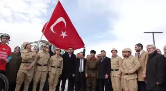 Şehitleri Anmak İçin İstanbul'dan Çanakkale'ye Yürüyüş Başlattılar