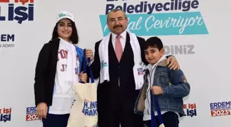 Ataşehir'de 100 Proje İçin 100 Genç Pedal Çevirdi