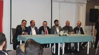 Gençler Melikoğlu'nu Bağrına Bastı