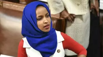 İlhan Omar'dan 11 Eylül Saldırılarıyla Onu İlişkilendiren 'Müslüman Karşıtı' Afişe Kınama